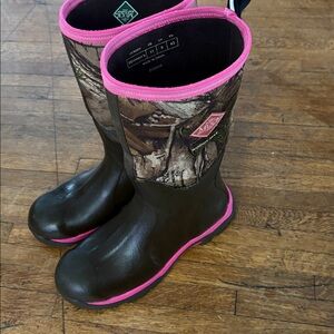 Muck Boots with Pink Trim